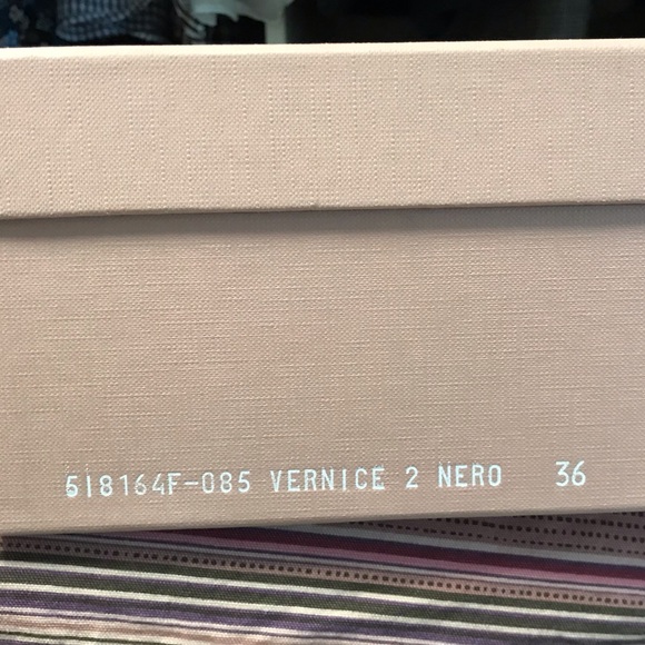 Miu Miu black patent pump with bow - Picture 6 of 7